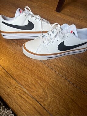 Nike Court legacy Men’s White Sneakers with Black Swoosh and Brown Accent